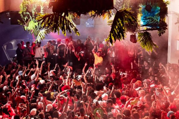 Floating Extravaganza Yot Club Gold Coast Wicked Nightlife Tours