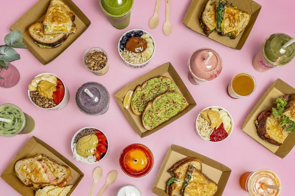 Zoux Cafes In Broadbeach Wicked Nightlife Tours