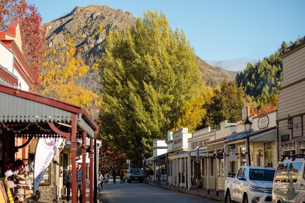 Top Backpacker Things To Do In Queenstown Big Nigh Out 9